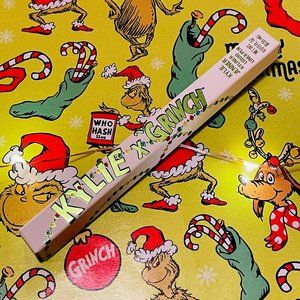 Kylie x The Grinch  Olive Liquid Kyliner Pen